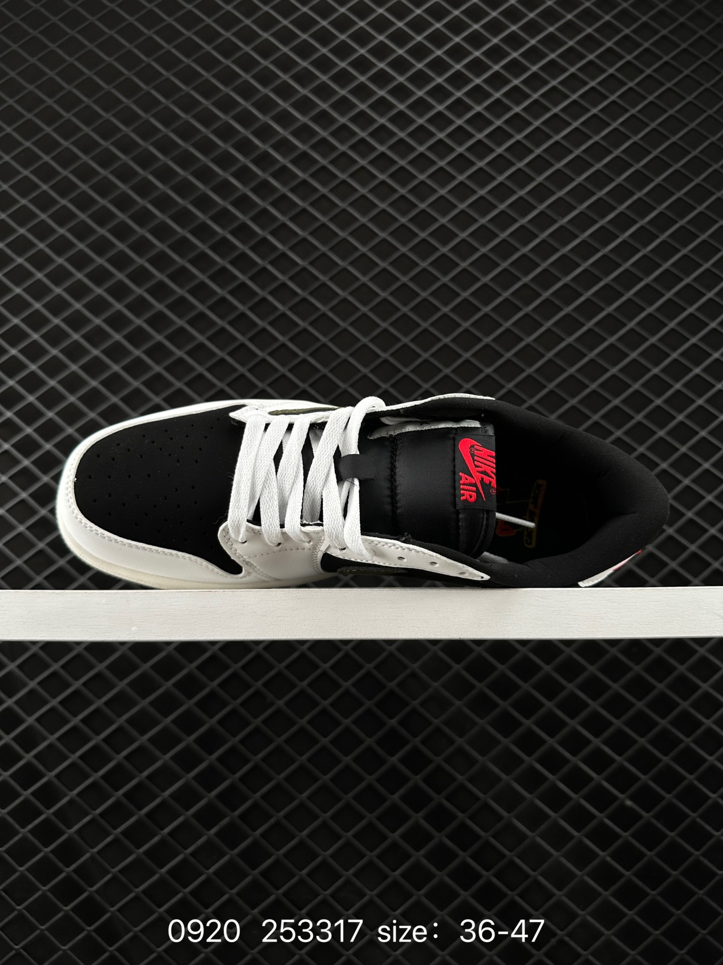 Travis Scott x Air Jordan 1 ” Reverse Mocha “